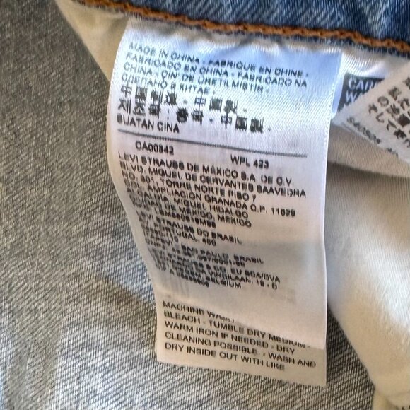 Levi’s 501 Straight Leg Jeans – Style 34964-0045 – Hemmed – Size 27 – LIGHT WASH - Picture 11 of 16